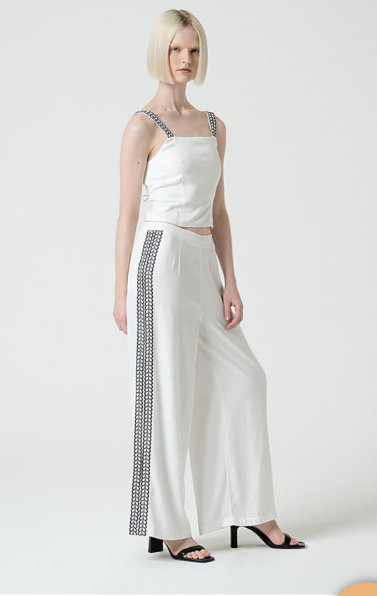 Pantaloni bianchi wide leg con ricami - Surkana - Made in Spain -